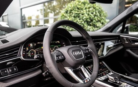 Audi Q7, 2025 год, 11 000 000 рублей, 11 фотография