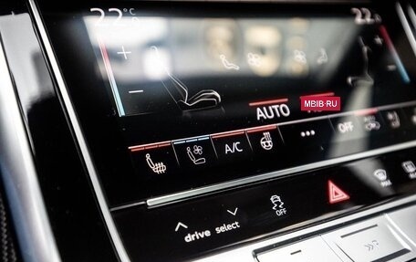 Audi Q7, 2025 год, 11 000 000 рублей, 16 фотография