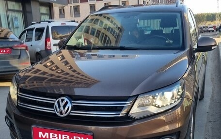 Volkswagen Tiguan I, 2015 год, 1 940 000 рублей, 1 фотография