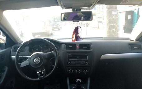 Volkswagen Jetta VI, 2012 год, 913 000 рублей, 12 фотография