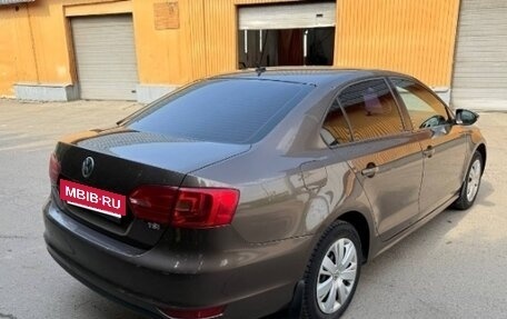 Volkswagen Jetta VI, 2012 год, 913 000 рублей, 8 фотография