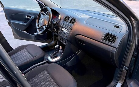 Volkswagen Polo VI (EU Market), 2017 год, 1 100 000 рублей, 9 фотография
