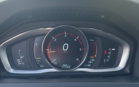 Volvo V60 Cross Country II, 2015 год, 2 450 000 рублей, 15 фотография
