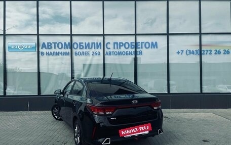 KIA Rio IV, 2021 год, 1 750 000 рублей, 3 фотография