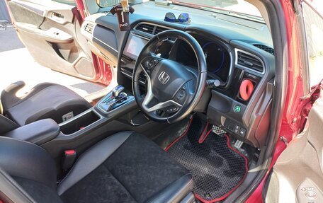 Honda Shuttle II, 2016 год, 1 467 000 рублей, 12 фотография