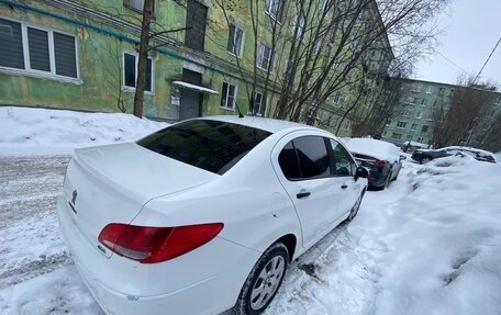 Peugeot 408 I рестайлинг, 2014 год, 600 000 рублей, 4 фотография