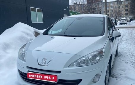 Peugeot 408 I рестайлинг, 2014 год, 600 000 рублей, 3 фотография
