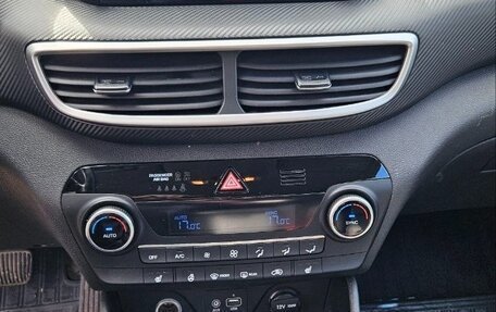 Hyundai Tucson III, 2019 год, 2 300 000 рублей, 14 фотография