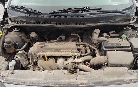 Hyundai Solaris II рестайлинг, 2012 год, 900 000 рублей, 5 фотография