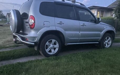 Chevrolet Niva I рестайлинг, 2014 год, 770 000 рублей, 6 фотография