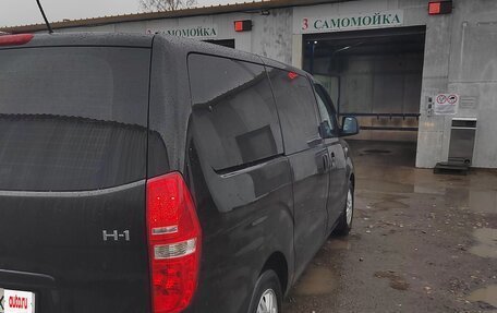 Hyundai H-1 II рестайлинг, 2015 год, 2 700 000 рублей, 8 фотография