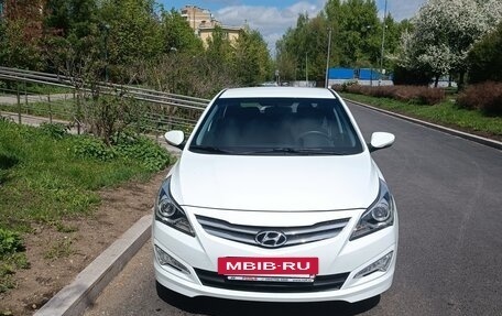 Hyundai Solaris II рестайлинг, 2014 год, 1 360 000 рублей, 2 фотография