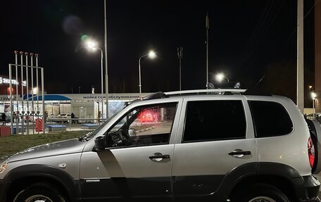 Chevrolet Niva I рестайлинг, 2013 год, 530 000 рублей, 2 фотография