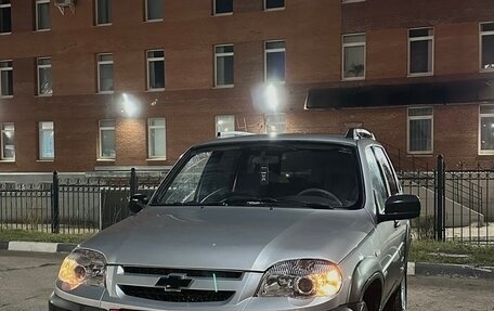 Chevrolet Niva I рестайлинг, 2013 год, 530 000 рублей, 3 фотография