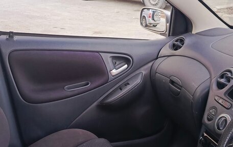 Toyota Vitz, 2002 год, 320 000 рублей, 6 фотография