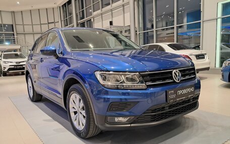 Volkswagen Tiguan II, 2019 год, 1 799 000 рублей, 3 фотография
