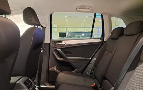 Volkswagen Tiguan II, 2019 год, 1 799 000 рублей, 15 фотография