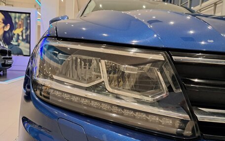 Volkswagen Tiguan II, 2019 год, 1 799 000 рублей, 21 фотография