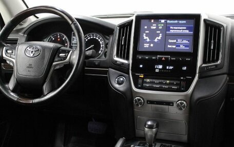 Toyota Land Cruiser 200, 2016 год, 4 100 000 рублей, 14 фотография