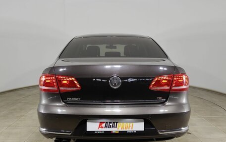 Volkswagen Passat B7, 2011 год, 1 055 000 рублей, 6 фотография