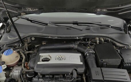 Volkswagen Passat B7, 2011 год, 1 055 000 рублей, 28 фотография