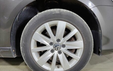 Volkswagen Passat B7, 2011 год, 1 055 000 рублей, 33 фотография