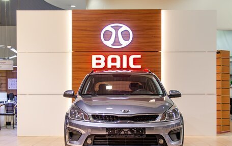 KIA Rio IV, 2018 год, 995 000 рублей, 2 фотография