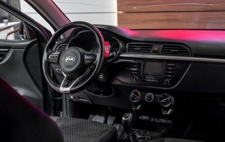 KIA Rio IV, 2018 год, 995 000 рублей, 9 фотография