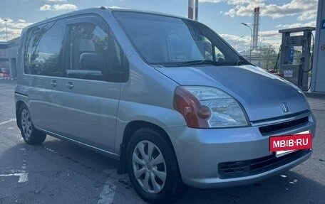Honda Mobilio I, 2002 год, 540 000 рублей, 2 фотография