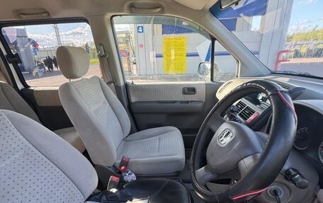 Honda Mobilio I, 2002 год, 540 000 рублей, 10 фотография