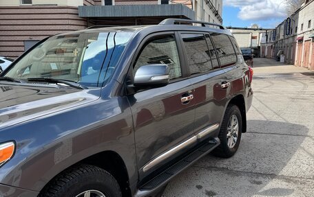Toyota Land Cruiser 200, 2013 год, 4 000 000 рублей, 2 фотография