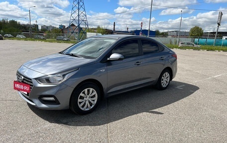 Hyundai Solaris II рестайлинг, 2018 год, 1 385 000 рублей, 15 фотография