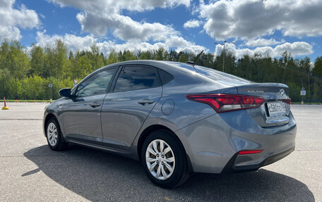 Hyundai Solaris II рестайлинг, 2018 год, 1 385 000 рублей, 17 фотография