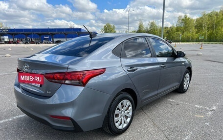Hyundai Solaris II рестайлинг, 2018 год, 1 385 000 рублей, 19 фотография