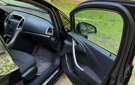 Opel Astra J, 2010 год, 400 000 рублей, 3 фотография