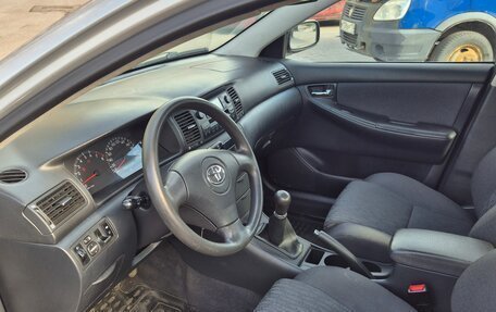 Toyota Corolla, 2004 год, 435 000 рублей, 9 фотография