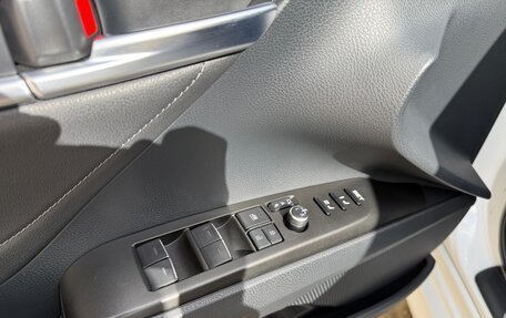 Toyota Camry, 2021 год, 3 700 000 рублей, 14 фотография