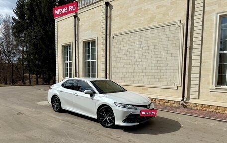 Toyota Camry, 2021 год, 3 700 000 рублей, 19 фотография