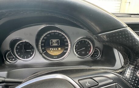 Mercedes-Benz E-Класс, 2012 год, 1 200 000 рублей, 6 фотография