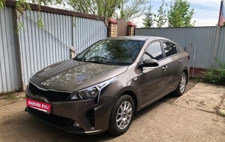 KIA Rio IV, 2021 год, 1 900 000 рублей, 4 фотография