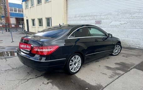 Mercedes-Benz E-Класс, 2012 год, 1 200 000 рублей, 2 фотография