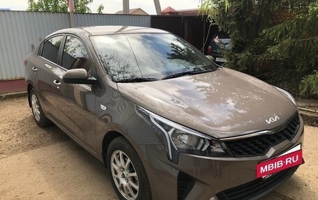KIA Rio IV, 2021 год, 1 900 000 рублей, 3 фотография