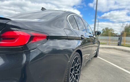 BMW 5 серия, 2018 год, 3 070 000 рублей, 12 фотография