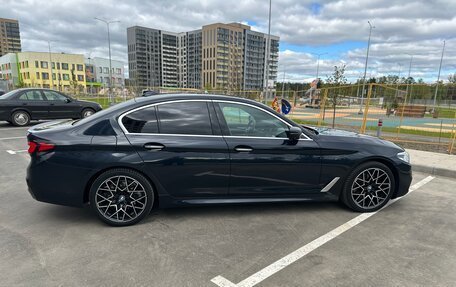 BMW 5 серия, 2018 год, 3 070 000 рублей, 13 фотография