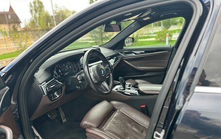 BMW 5 серия, 2018 год, 3 070 000 рублей, 40 фотография