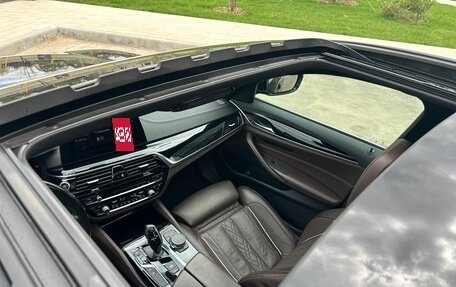 BMW 5 серия, 2018 год, 3 070 000 рублей, 34 фотография