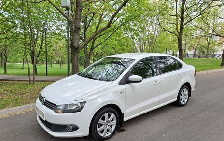 Volkswagen Polo VI (EU Market), 2013 год, 730 000 рублей, 3 фотография