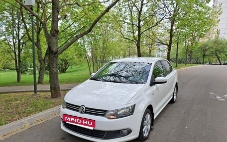 Volkswagen Polo VI (EU Market), 2013 год, 730 000 рублей, 2 фотография