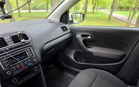 Volkswagen Polo VI (EU Market), 2013 год, 730 000 рублей, 14 фотография
