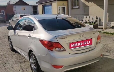 Hyundai Solaris II рестайлинг, 2012 год, 799 000 рублей, 2 фотография